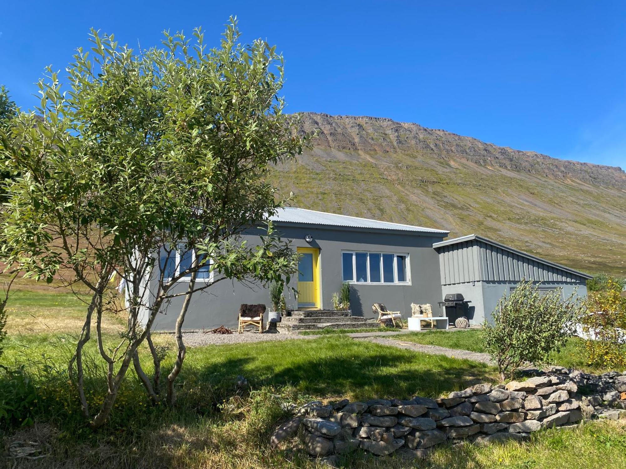 Holiday home Sea, Fjord & Mountain View House *